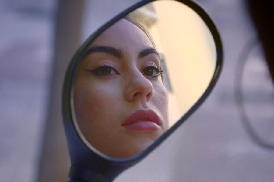 Mother Blanket Fundación Vivir & CCPDA Our Work Ogilvy